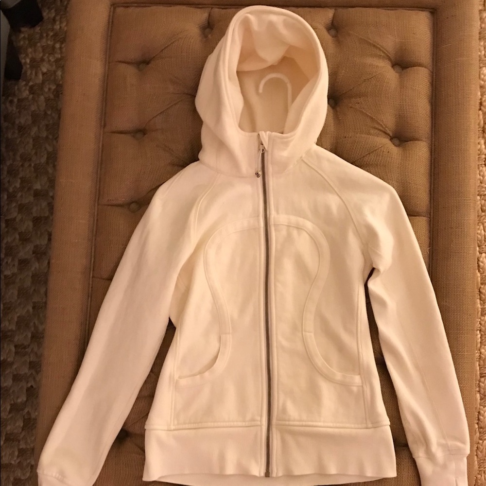 LuluLemon Size 6 Cream Scuba Hoodie
