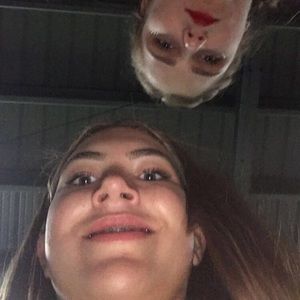 Meet your Posher, Olivia