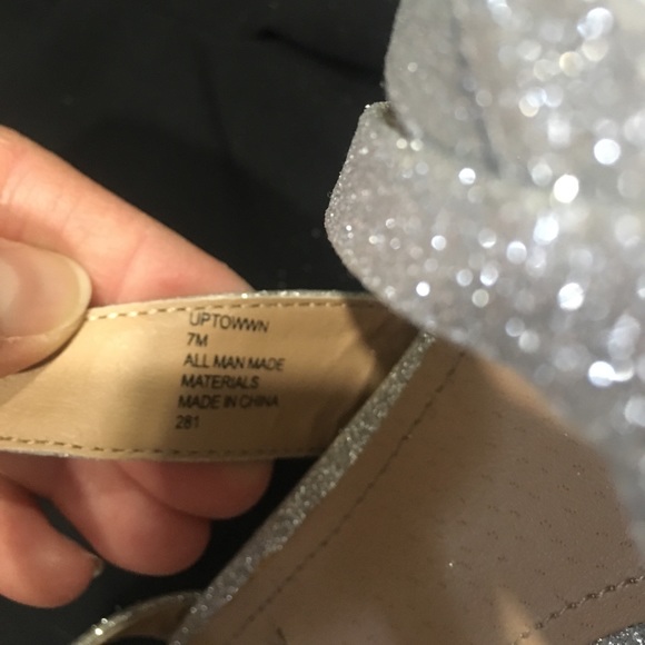 Steve Madden "uptowwn" heels - Picture 4 of 8