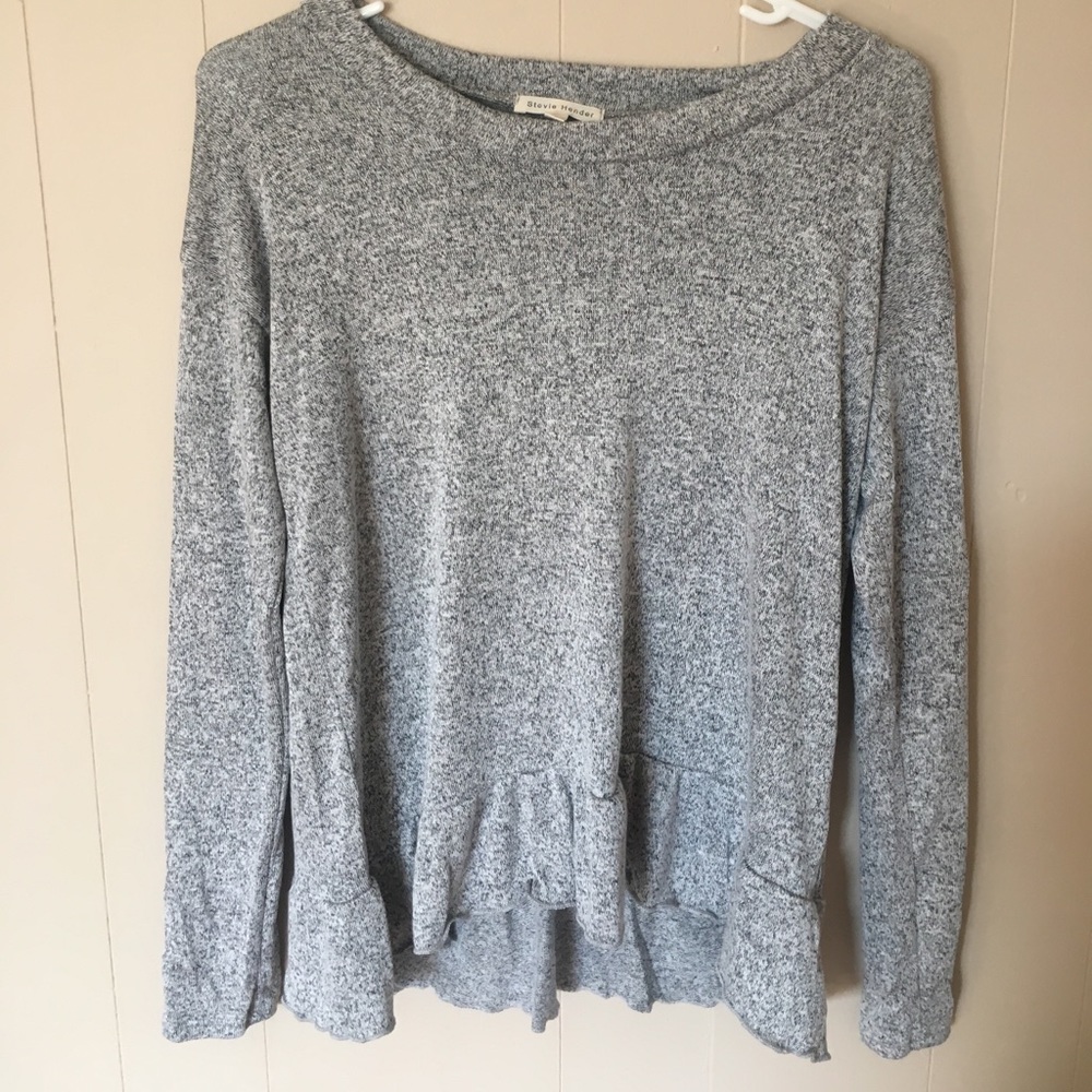 • Grey Ruffle Hem Sweater •