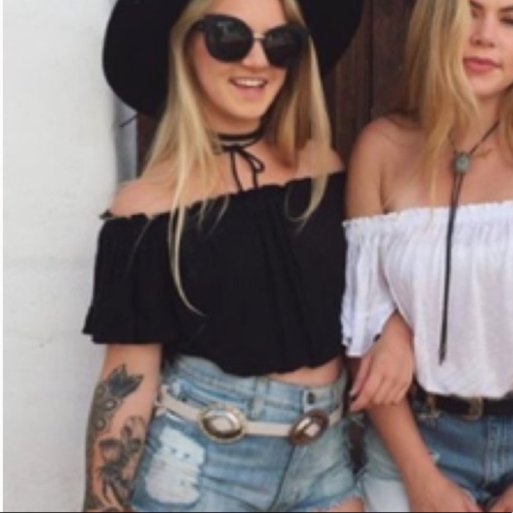 EMMA & SAM Off the Shoulder Ruffle Top