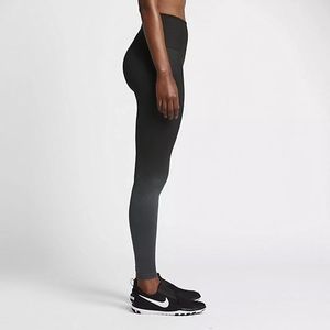 Reposh Nike zonal strength ombré Legging NWT