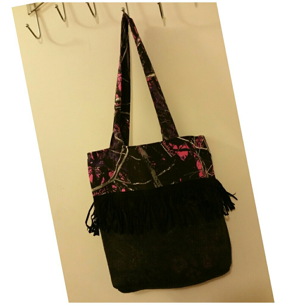 NEW MUDDY GIRL CAMO BURLAP FRINGE TOTE