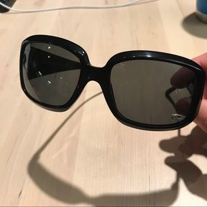 Women’s Burberry sunglasses. MINT!