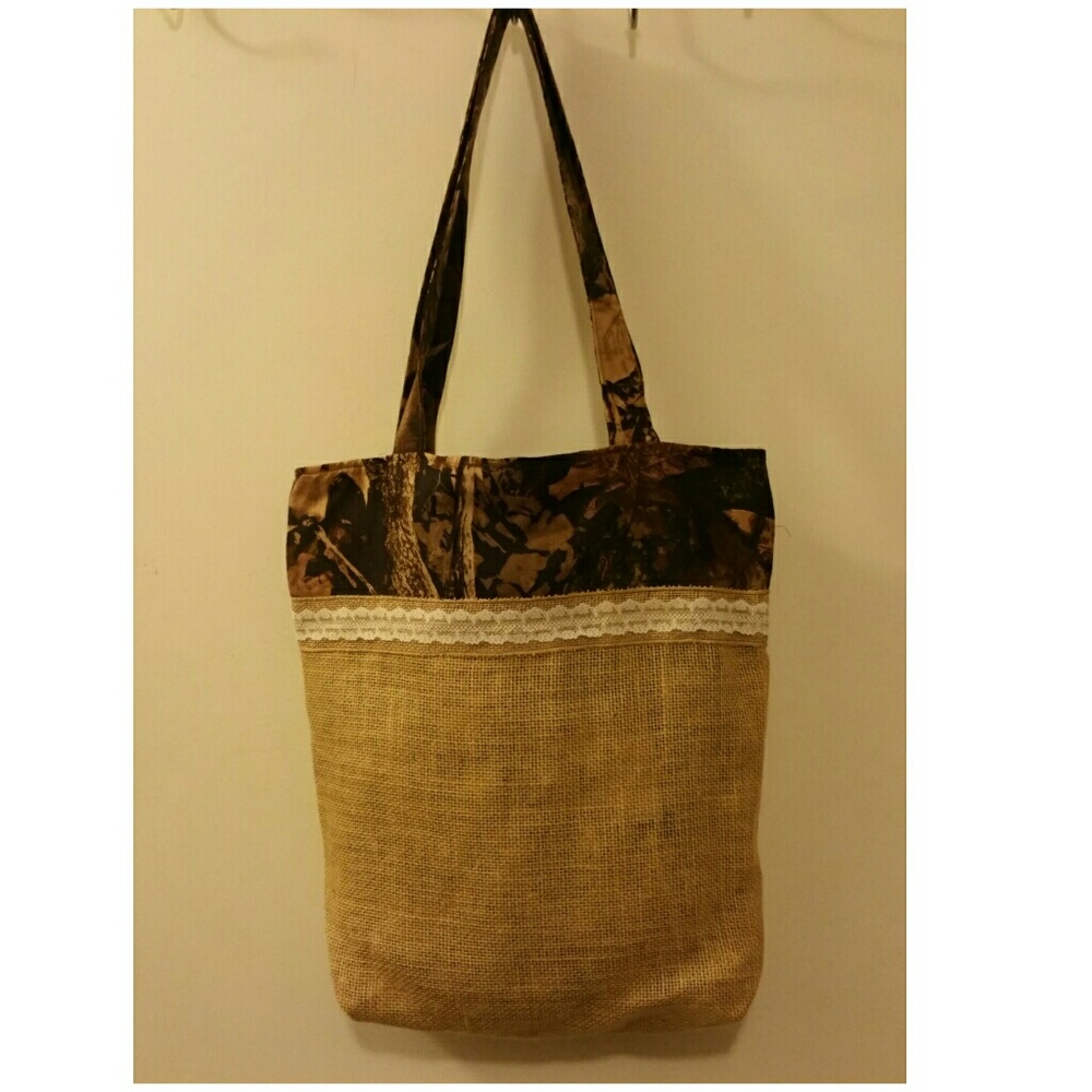 🌷NEW BURLAP & CAMO PRINT TOTE