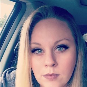 Meet your Posher, Melanie