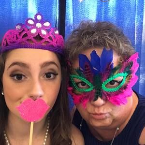 Meet your Posher, Ellen