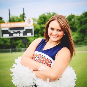 Meet your Posher, Caitlin