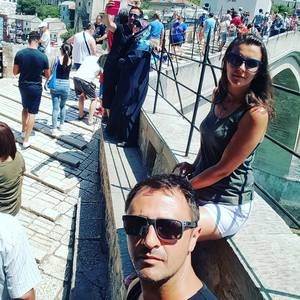 Meet your Posher, Elvo