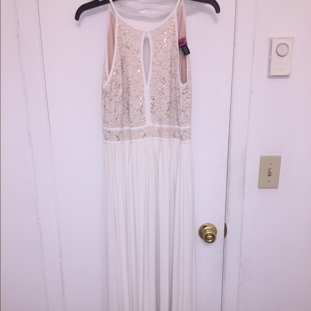 LIKE NEW! Worn once!