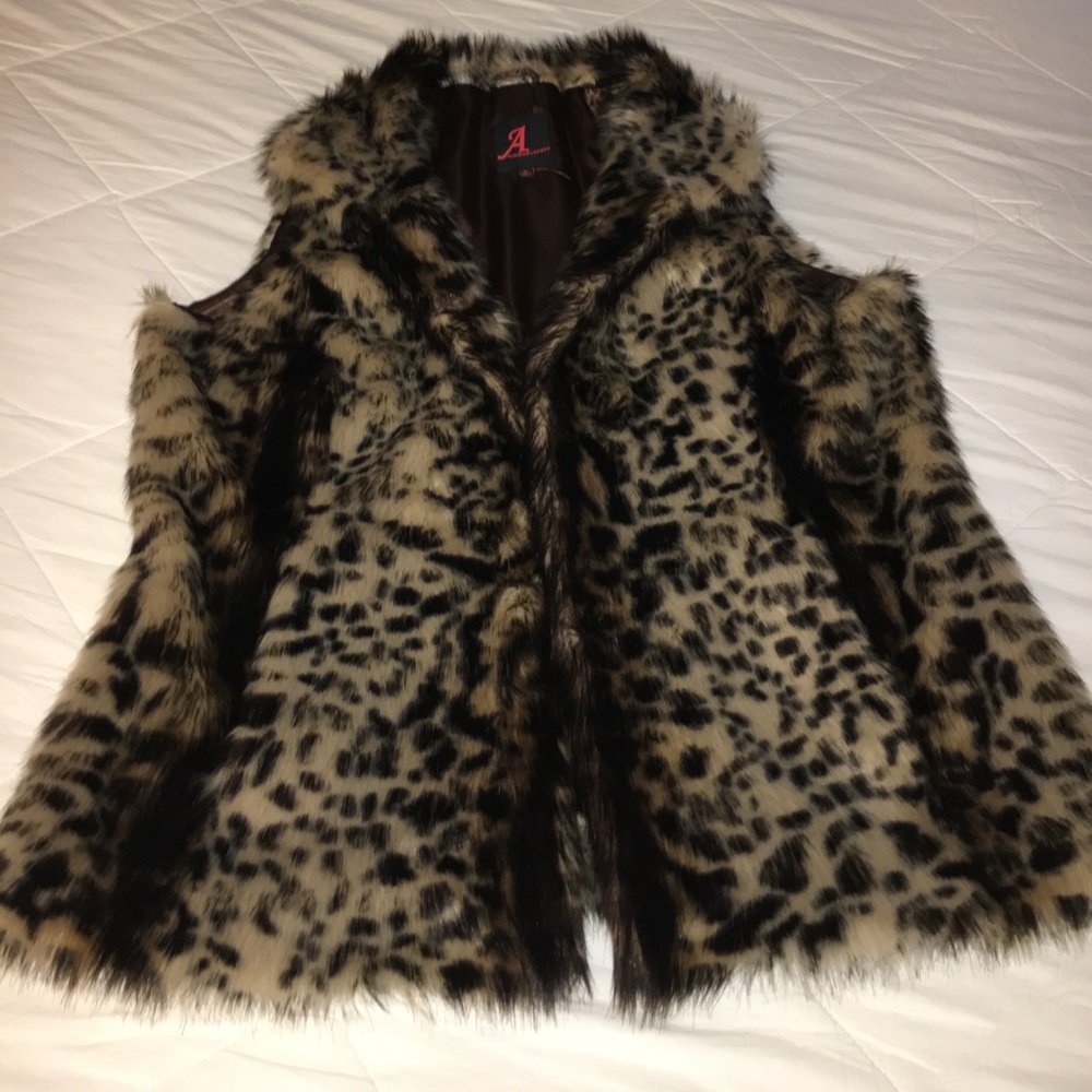 FAUX FUR VEST XL