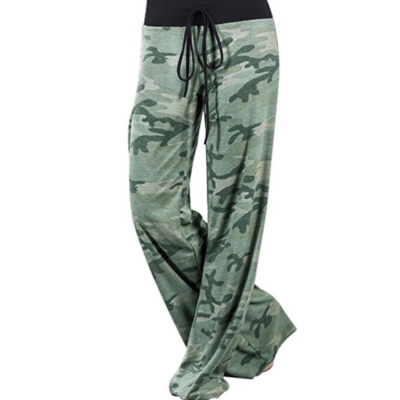 Camouflage sweatpants - Picture 1 of 3