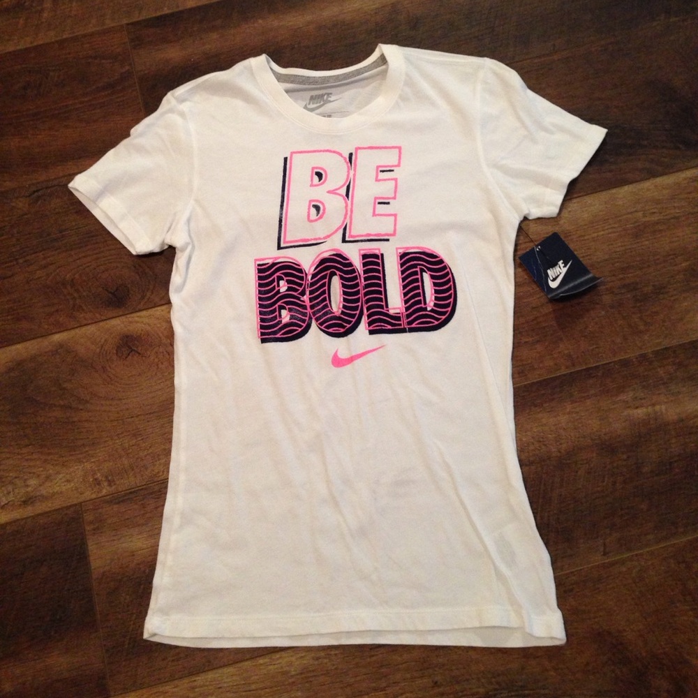 Nike small top NWT