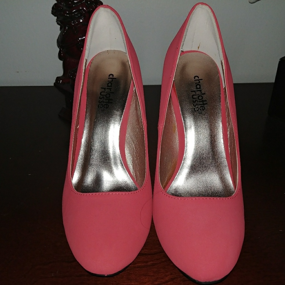 Coral heels never worn