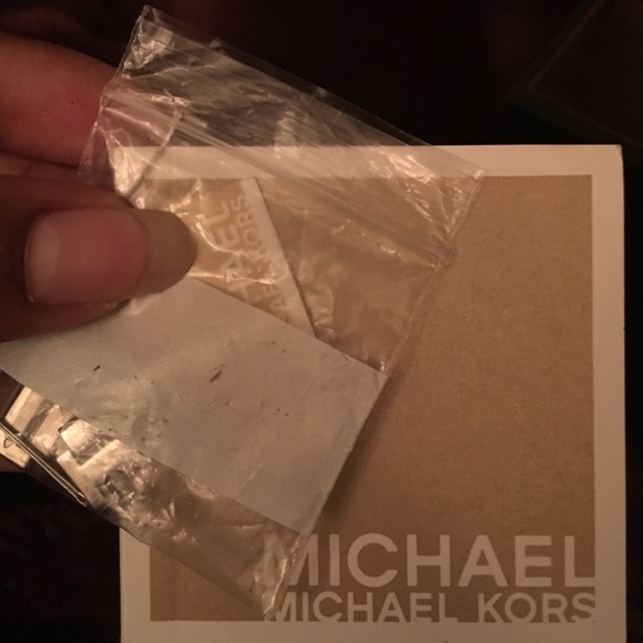 Michael Kors Watch covered in Swarovski Crystals - Picture 3 of 3