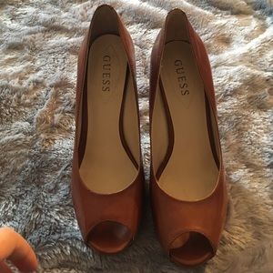 {Guess} Peep Toe Pumps Medium Brown Leather