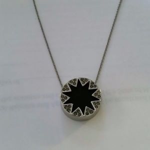 House of Harlow 1960 Sunburst Pendant Necklace
