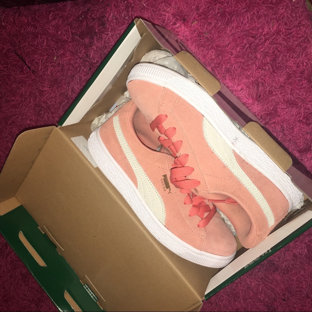 Peach colored pumas
