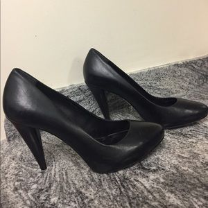 Pour La Victoire Black Leather Size 8 Sexy Heels