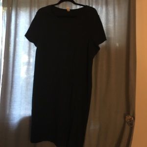 Navy blue t shirt dress!