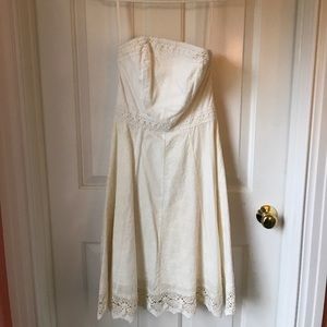 White strapless dress