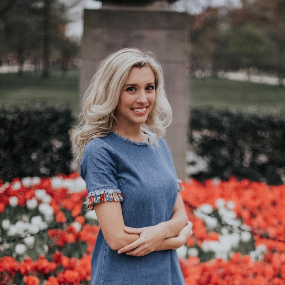 Meet your Posher, Abbey