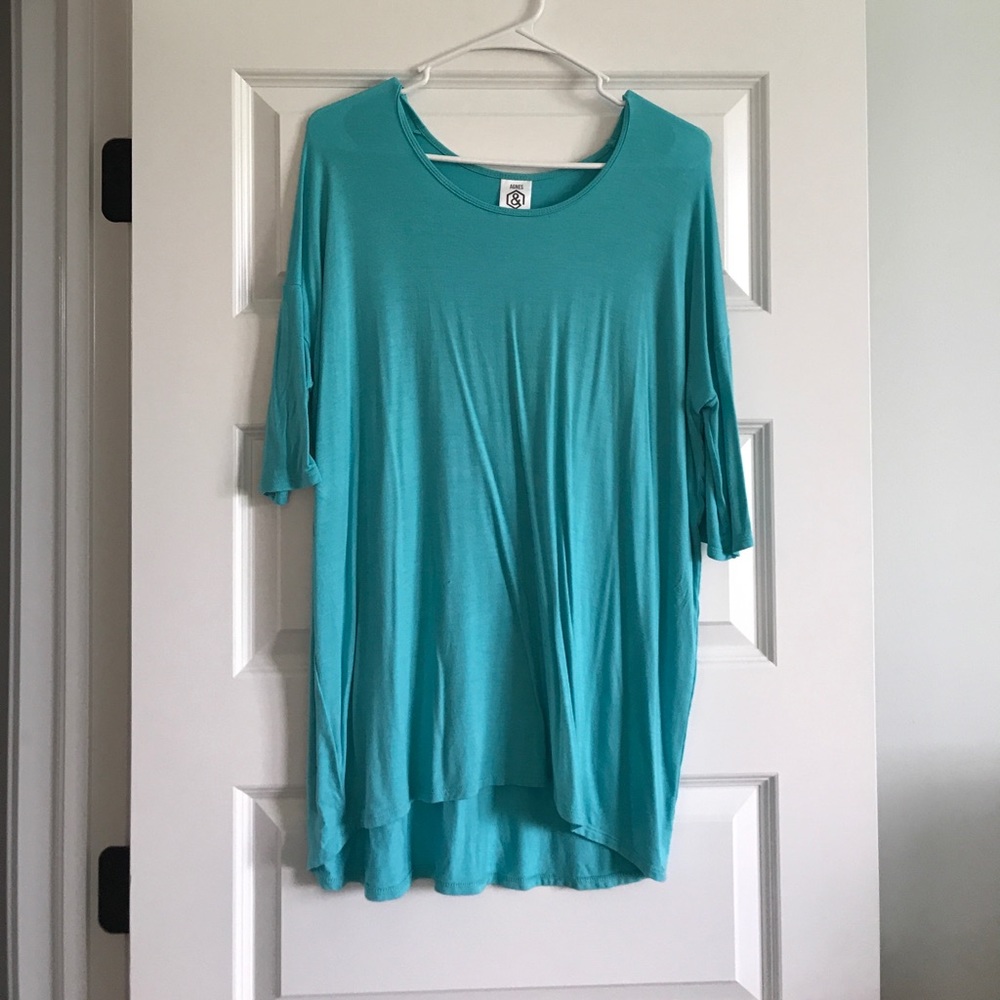 Agnes & Dora teal hi lo tunic