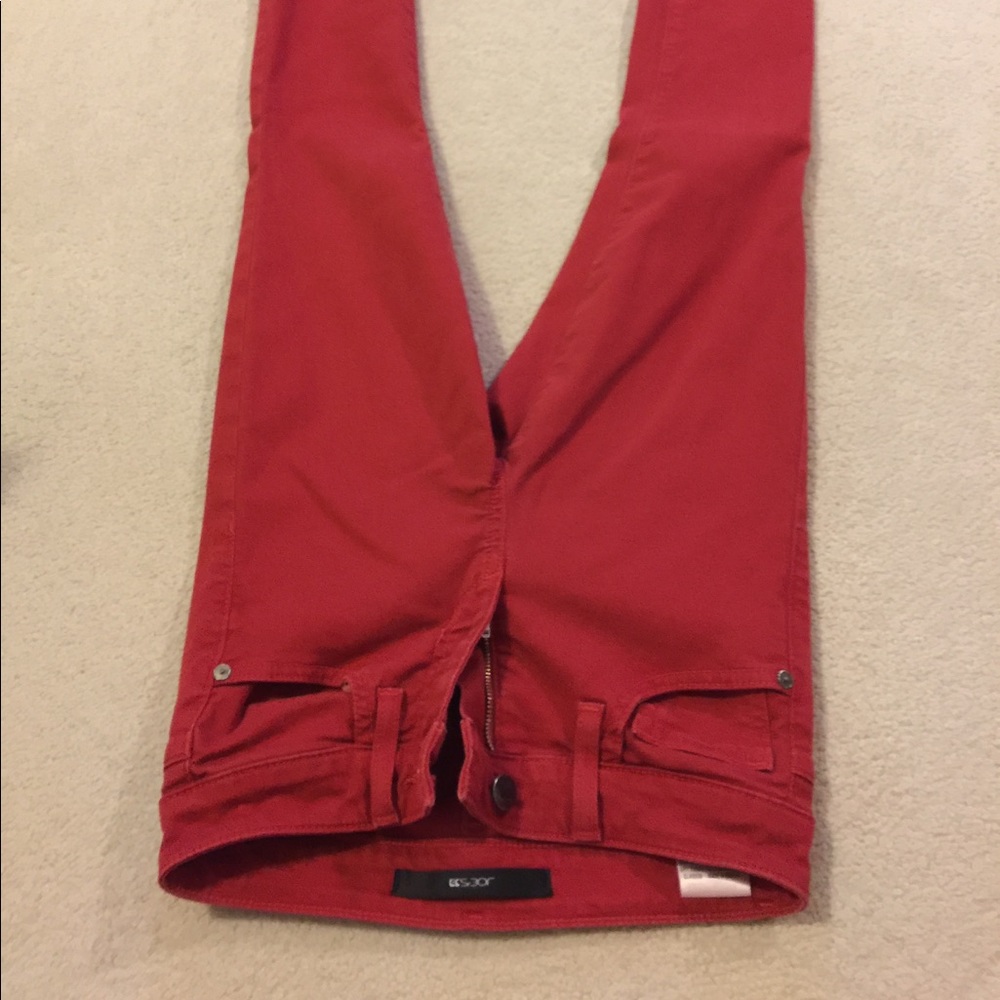 jeans