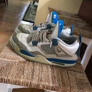 Jordan 4 military blue