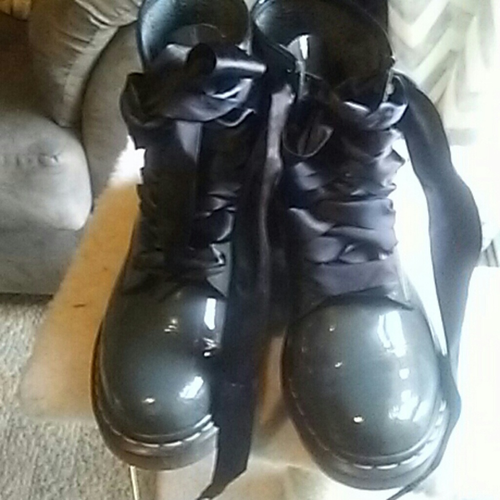 Doc martens patent leather boots make offer
