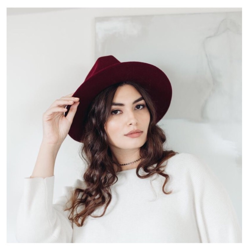 Summer Rose wine colored felt hat! NWOT