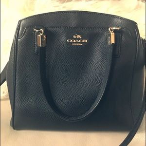Gently used coach bag-- excellent condition!