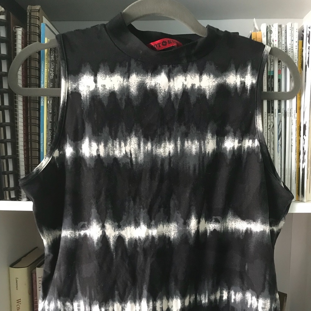 Sleeveless mock neck top