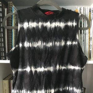 Sleeveless mock neck top