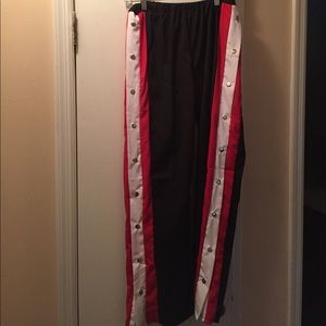 Fashionable jogging pants