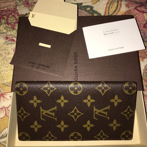 Louis Vuitton Handbags - Auth. LV checkbook wallet