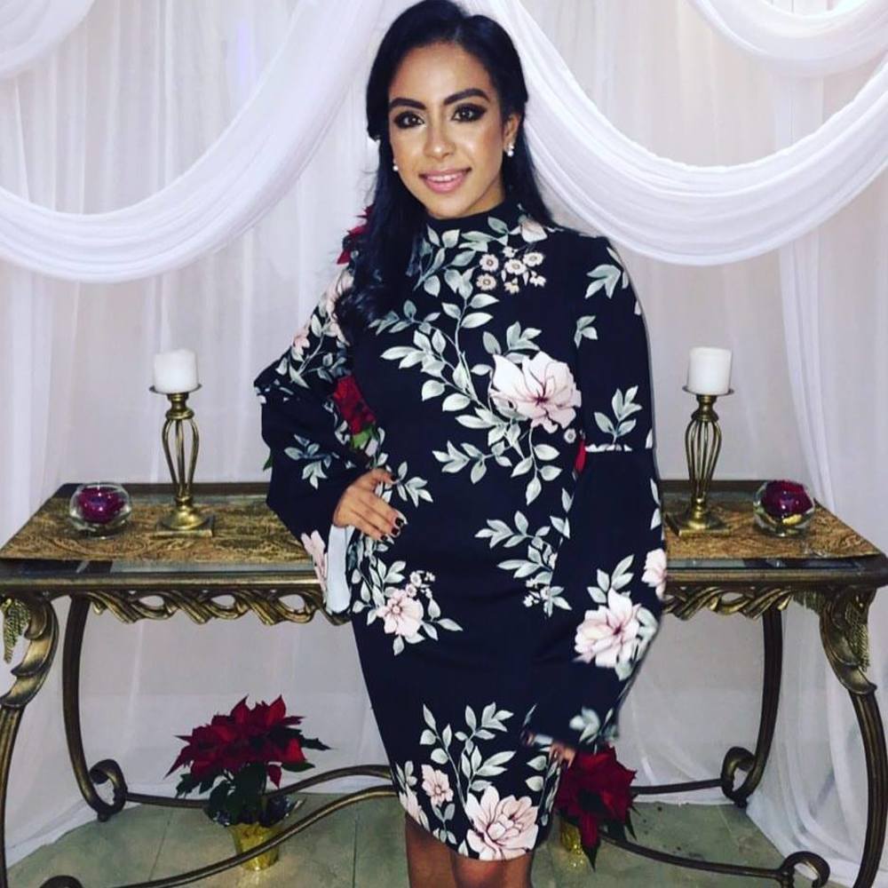 Meet your Posher, Dena