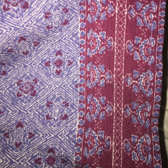 Forever 21 off the shoulder shirt - Picture 2 of 3