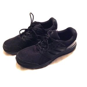 ADIDAS ENERGY RUNNING SHOE