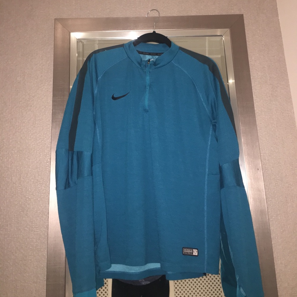 Men’s Nike Dri-Fit Pullover