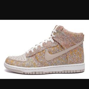 Nike women’s dunk high skinny Liberty