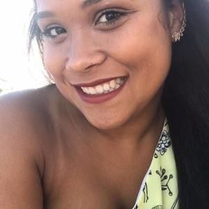 Meet your Posher, Lara