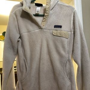Women’s Patagonia Sweatshirt