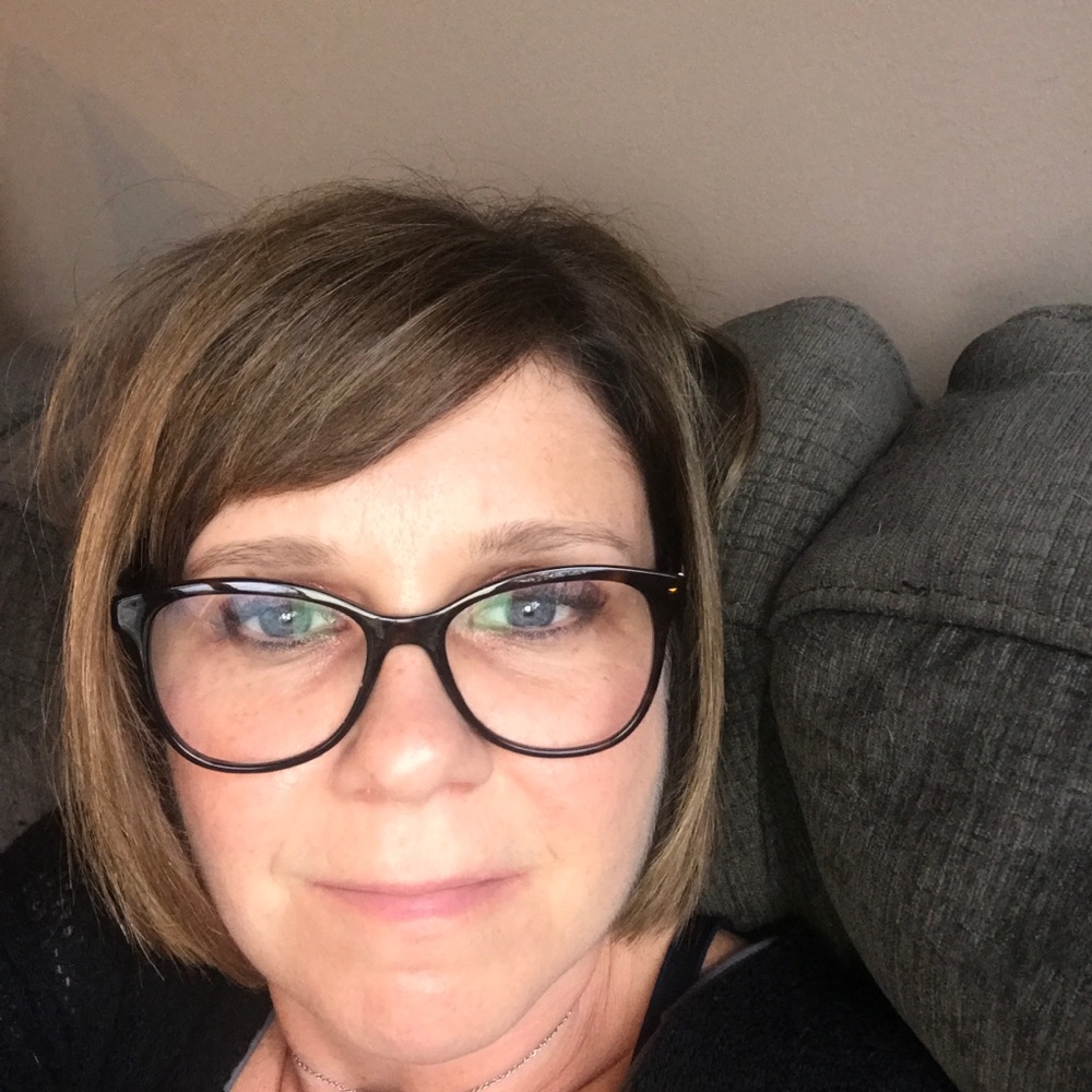 Meet your Posher, Angela