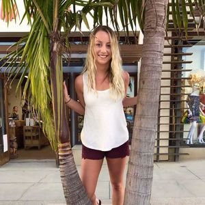 Meet your Posher, Lindsey