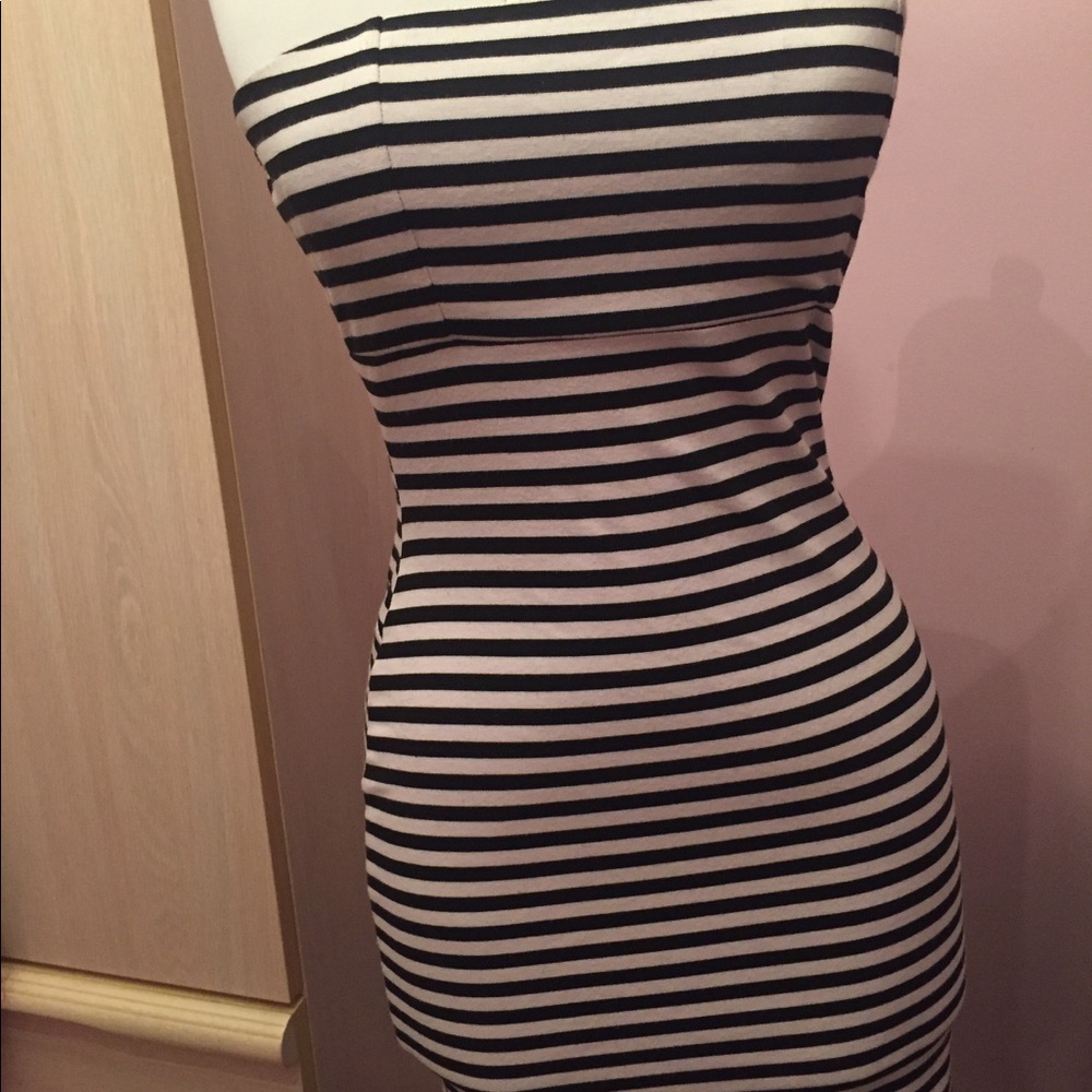 Forever 21 Black/Off White Striped Strapless Dress