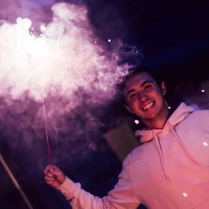 Meet your Posher, Aaron