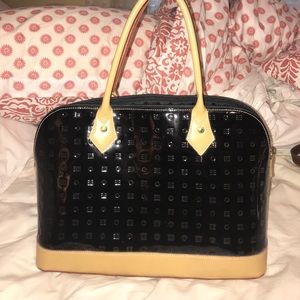 Arcadia patent leather purse