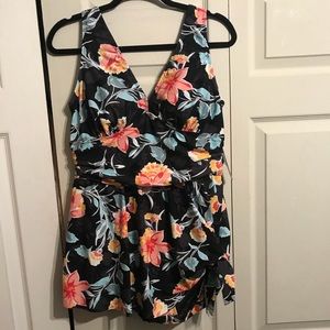 Torrid 1 piece bathing suit size 1 NWT!