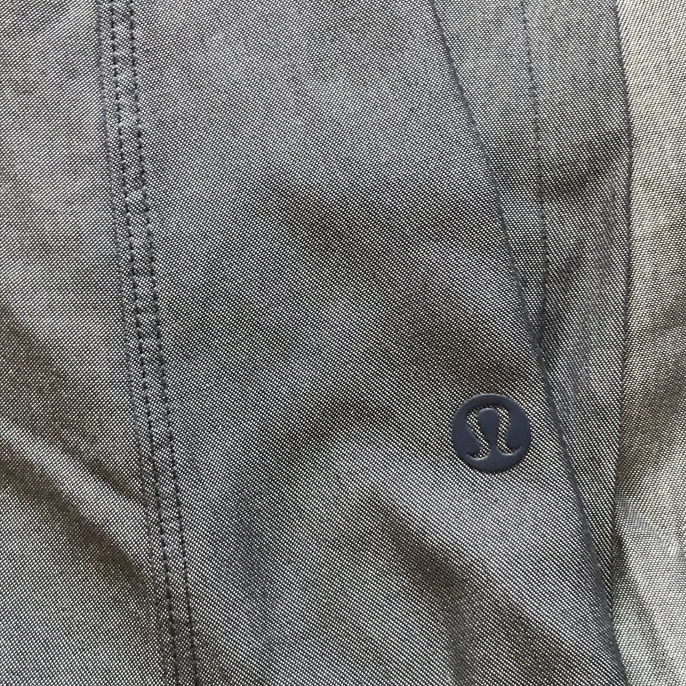 Lululemon Open Back chambray tank